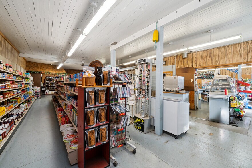 More Photos Of 35800 7th (Hwy101) St, Nehalem Storefront Retail Residential For Sale