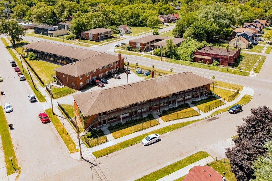 More Photos Of 9441 Queen St, Detroit Multifamily For Sale