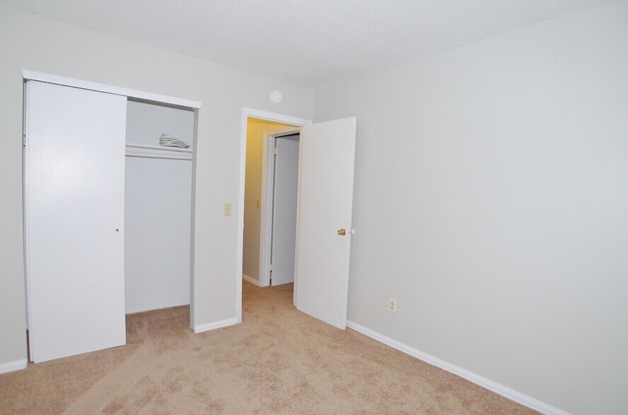 More Photos Of 44 Rickard St, Cortland Apartments For Sale