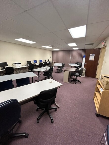 More Photos Of 329 Pine St, Williamsport Office For Sale