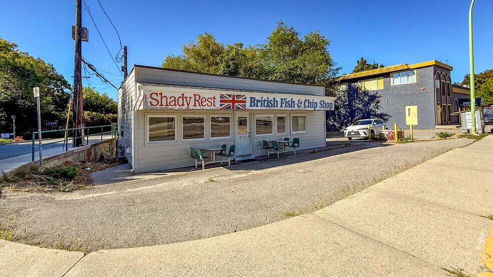 More Photos Of 1359 Sutherland Av, Kelowna General Retail For Sale