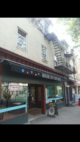 Primary Photo Of 32 Witherspoon St, Princeton Restaurant For Lease