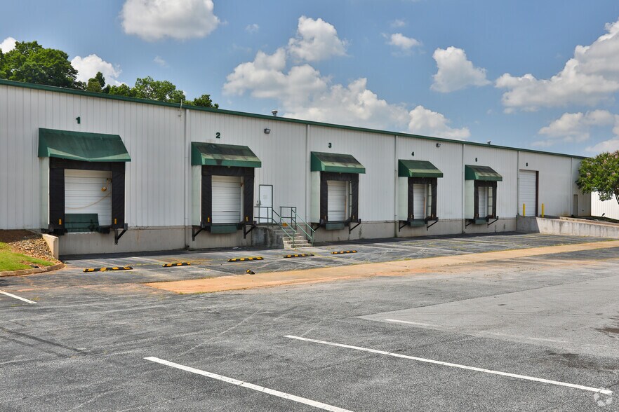 More Photos Of 129 Metro Ct, Greer Warehouse For Lease