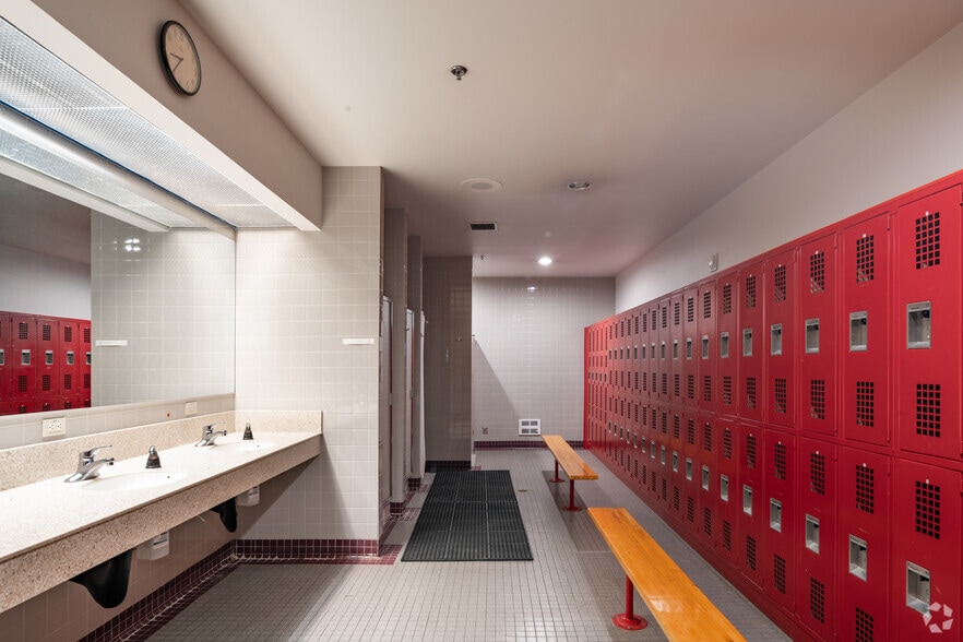 More Photos Of 1601 Lind Ave SW, Renton Office For Sale