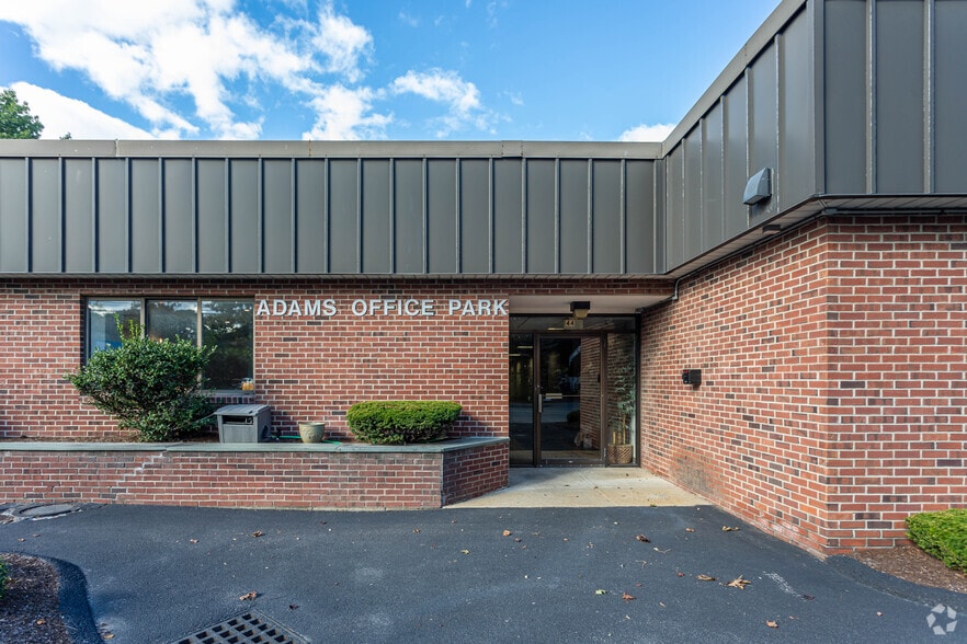 More Photos Of 44 Adams St, Braintree Medical For Lease