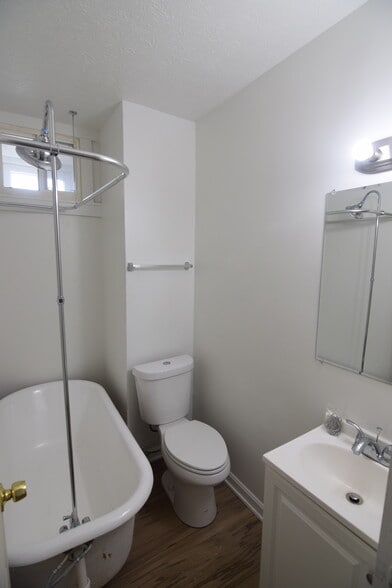 More Photos Of 9605 Lorain Ave, Cleveland Apartments For Sale