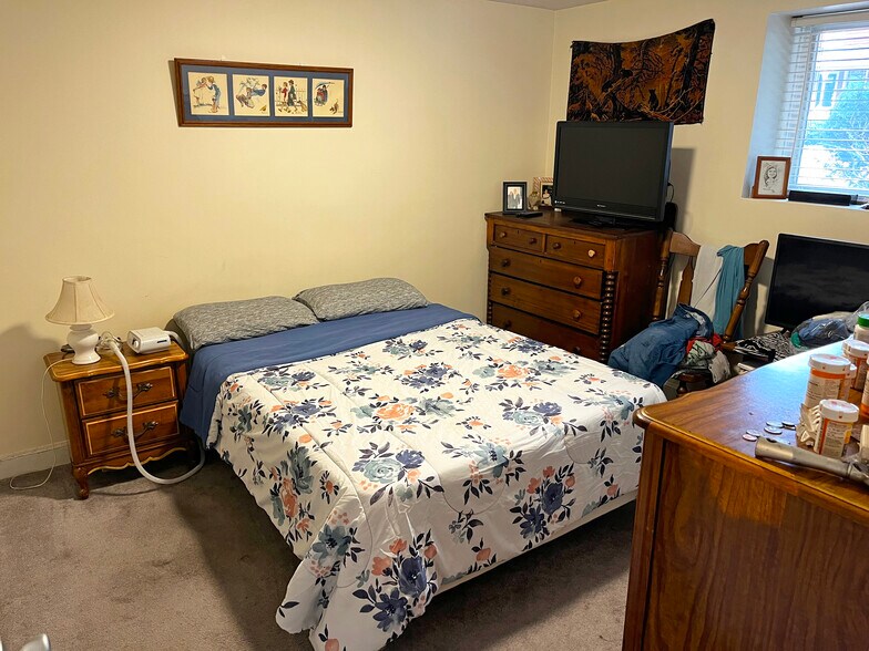 More Photos Of 447 Pleasant St, Melrose Apartments For Sale