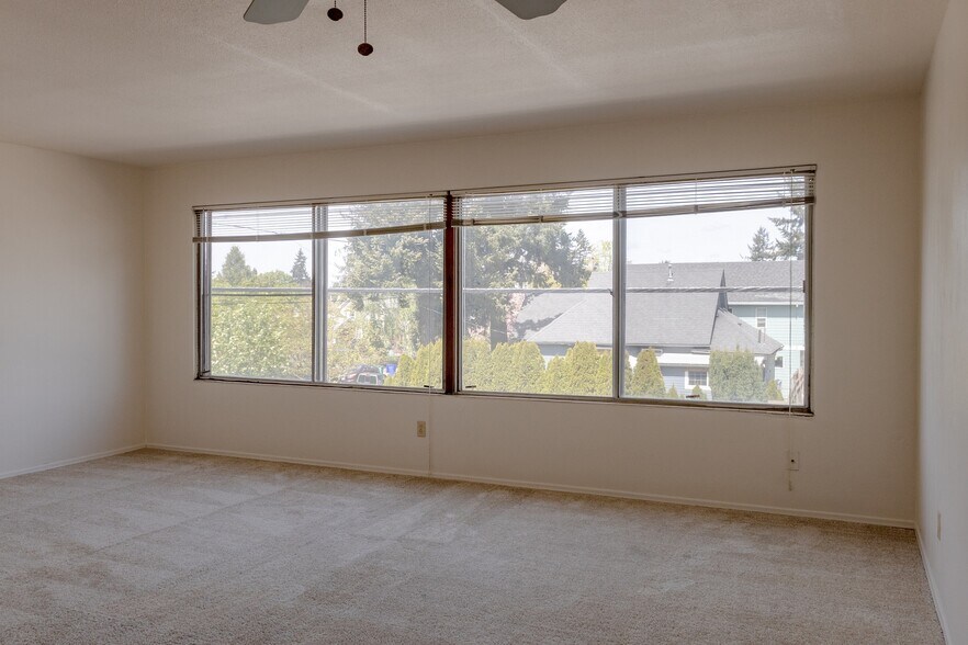 More Photos Of 7606-7720 E Burnside St, Portland Apartments For Sale