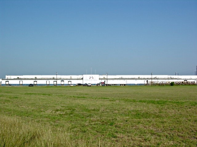 More Photos Of 6665 E 14th St, Brownsville Refrigeration Cold Storage For Sale