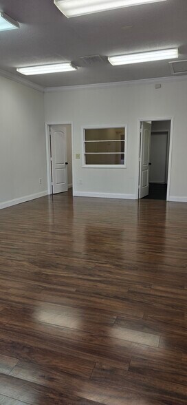 More Photos Of 10341-10355 State Road 52, Hudson Storefront For Lease
