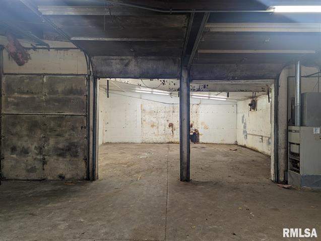 More Photos Of 1711 SW Adams St, Peoria Warehouse For Lease