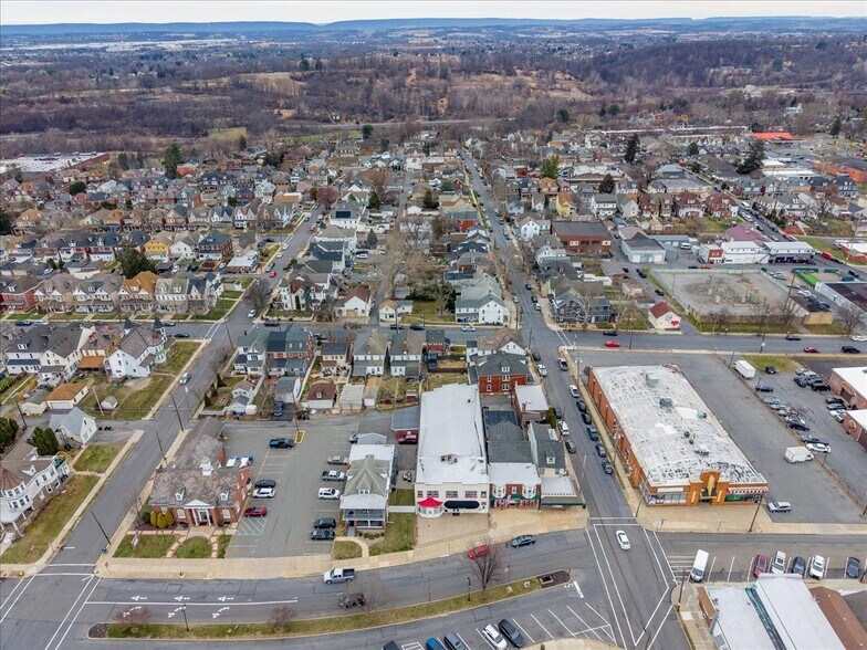 More Photos Of 1707 Washington Blvd, Easton Storefront Retail Residential For Sale