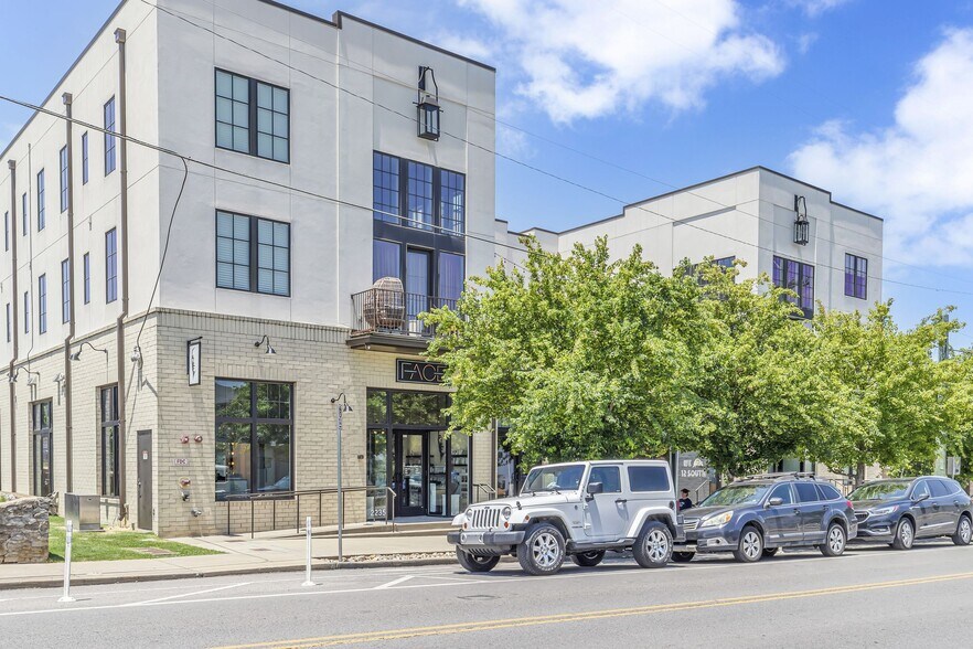 More Photos Of 2225 10th Ave S, Nashville Multifamily For Sale