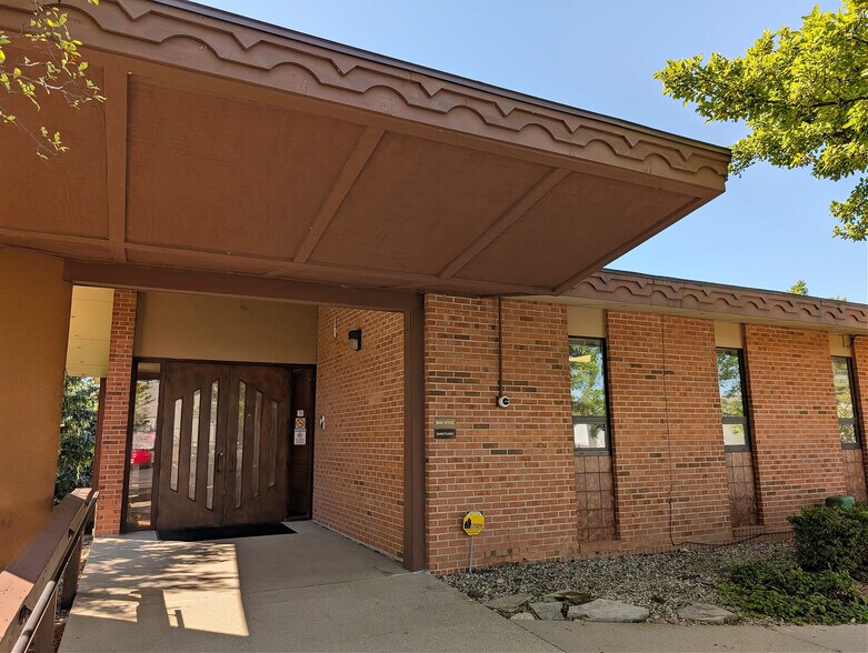 More Photos Of 2474 S Ballenger Hwy, Flint Religious Facility For Lease