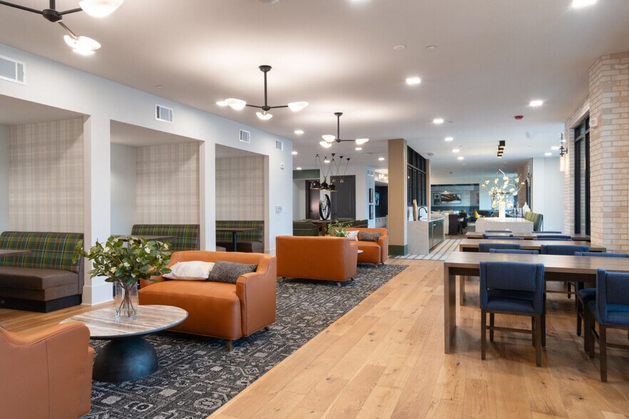 More Photos Of 930 W Mallard Creek Church Rd, Charlotte Apartments For Lease