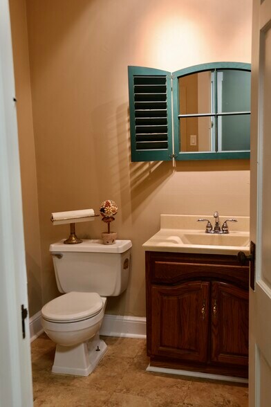 More Photos Of , Martinsville General Retail For Sale