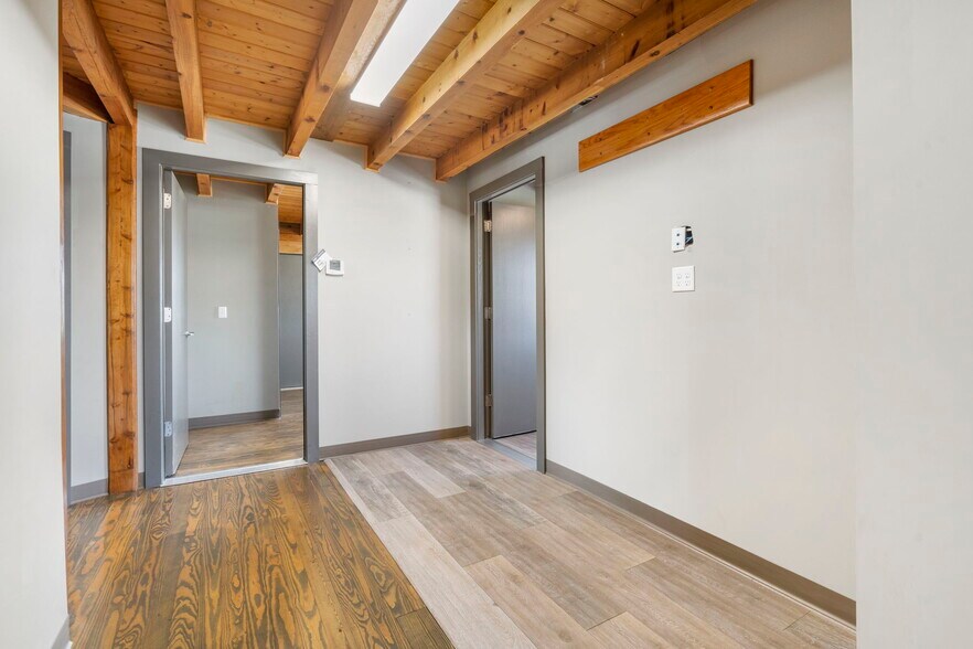 More Photos Of 771 E HWY 54, Camdenton Office For Sale