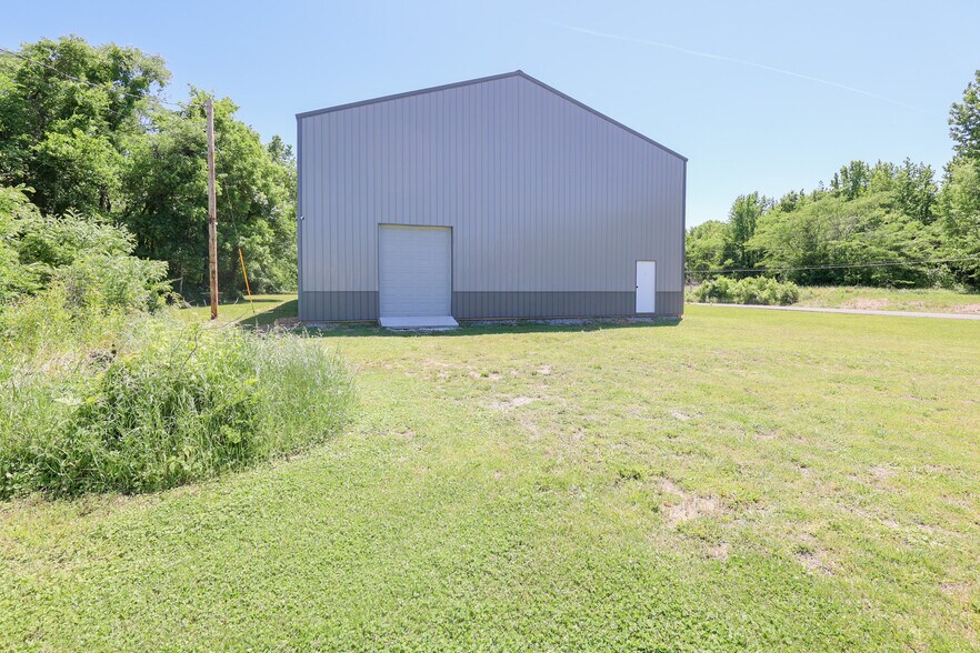 More Photos Of 240 Ball Park Loop, Ledbetter Flex For Sale