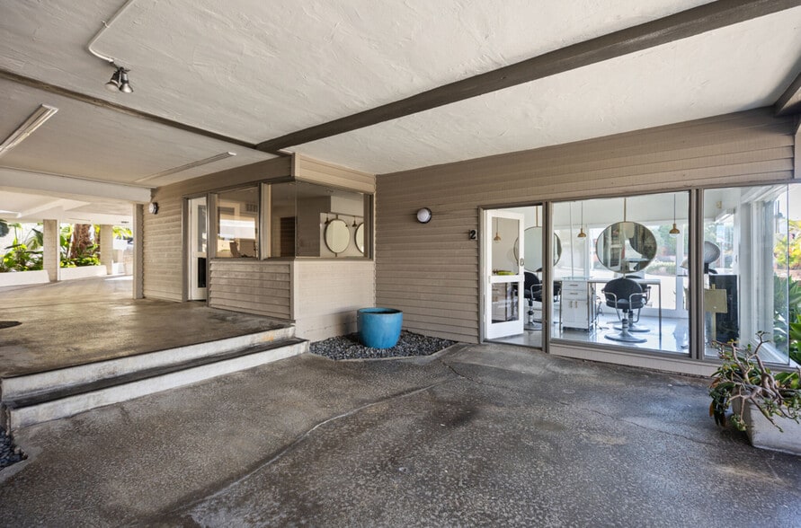 More Photos Of 1590 S Coast Hwy, Laguna Beach Storefront Retail Office For Sale