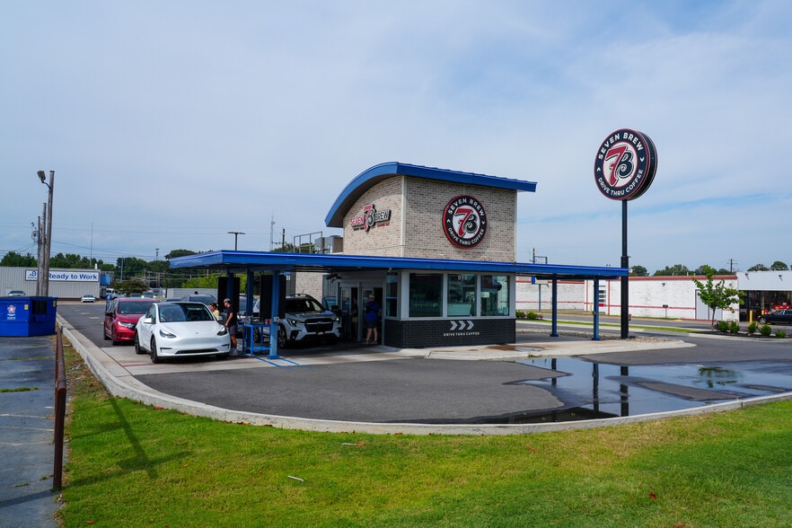 Primary Photo Of 918 W Main St, Cabot Fast Food For Sale