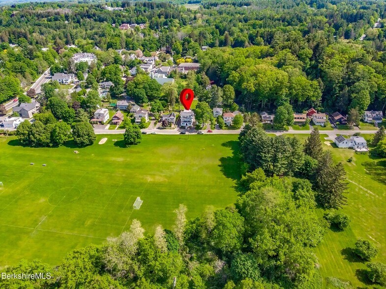 More Photos Of 13 Park St, Stockbridge Apartments For Sale