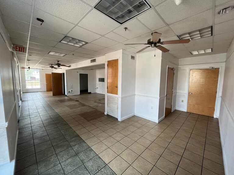 More Photos Of 1420 Annunciation St, New Orleans Apartments For Lease