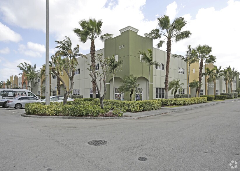 More Photos Of 1835 NW 112th Ave, Miami Warehouse For Lease