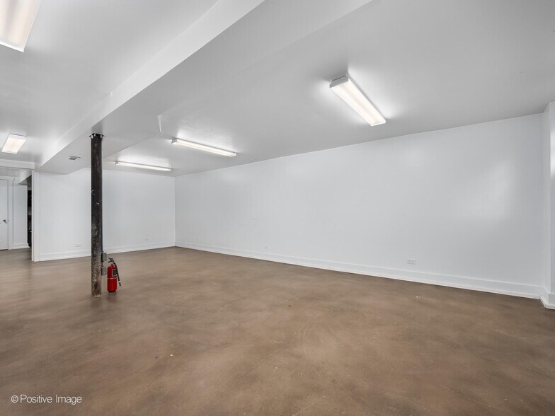 More Photos Of 2210 S Halsted St, Chicago Storefront Retail Office For Sale