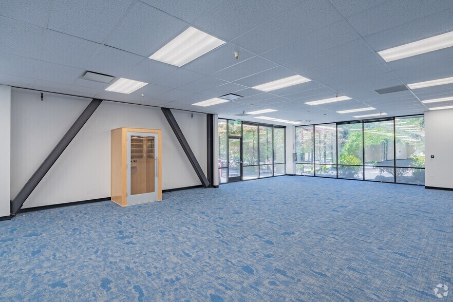 More Photos Of 1500 Green Hills Rd, Scotts Valley Office For Lease