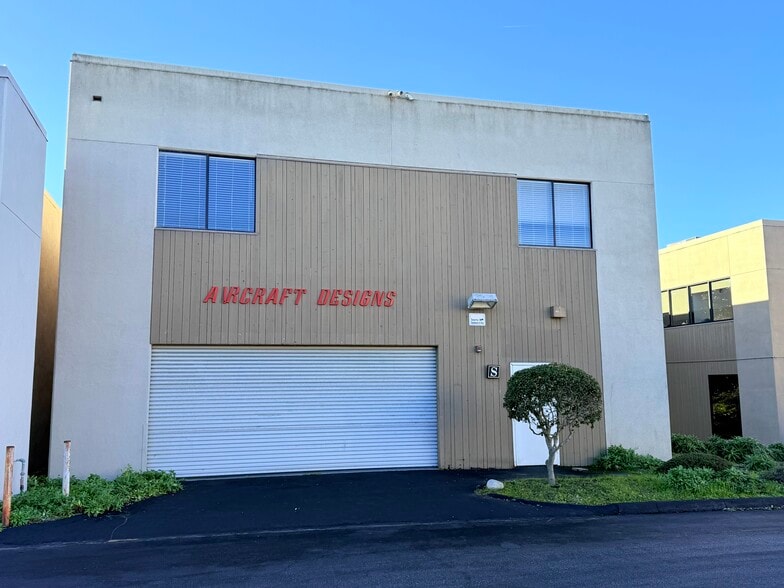 Primary Photo Of 5 Harris Ct, Monterey Warehouse For Lease