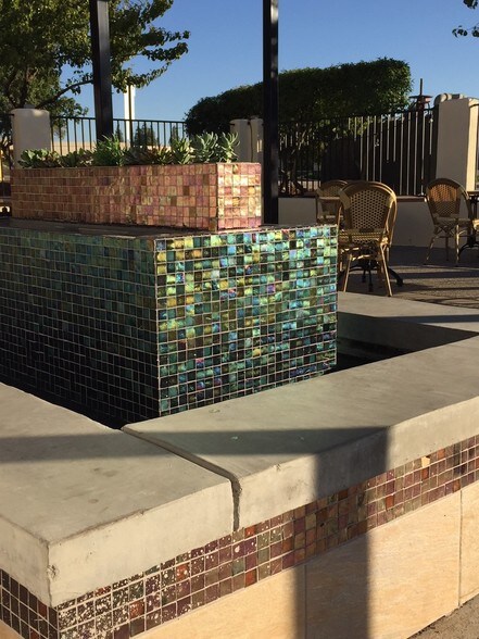 More Photos Of 390 N Sunrise Ave, Roseville Restaurant For Sale
