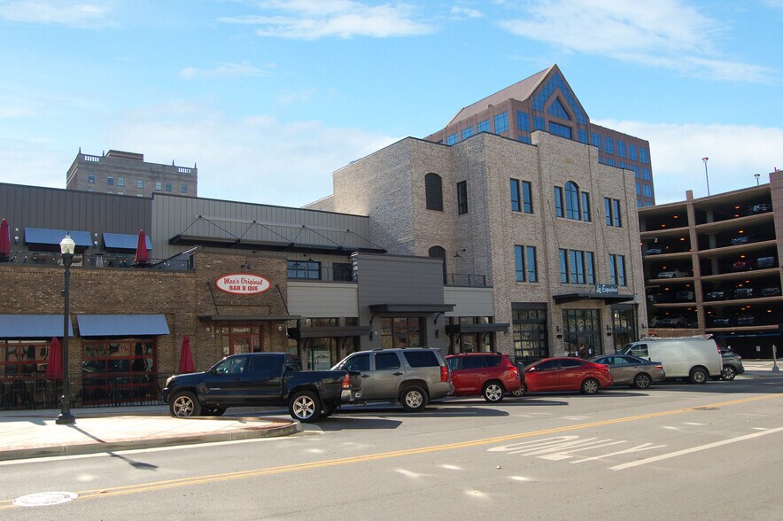 More Photos Of 127 Holmes Ave, Huntsville Office For Lease