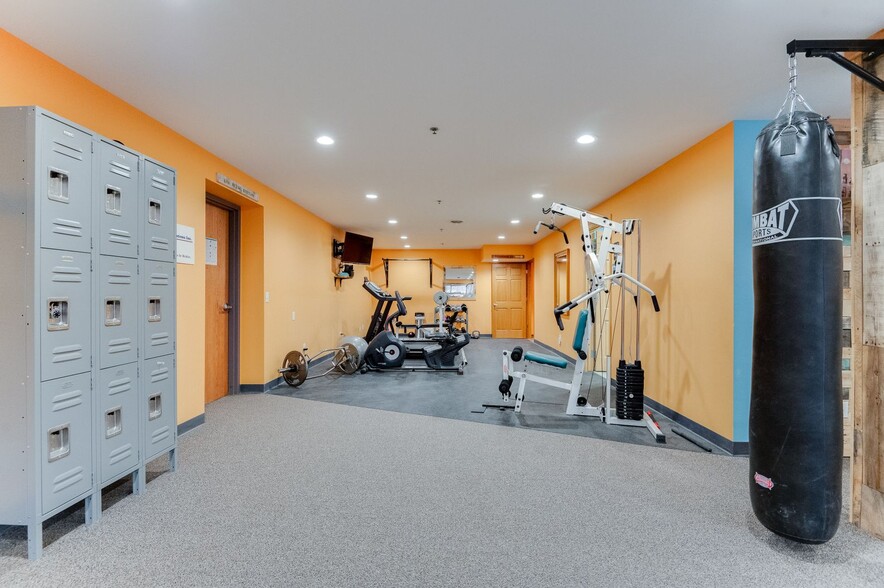 More Photos Of 11979 Cr-11, Burnsville Office For Sale