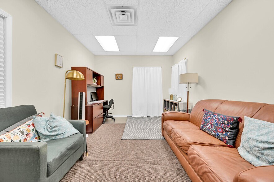More Photos Of 21 Orchard St, Denville Medical For Lease