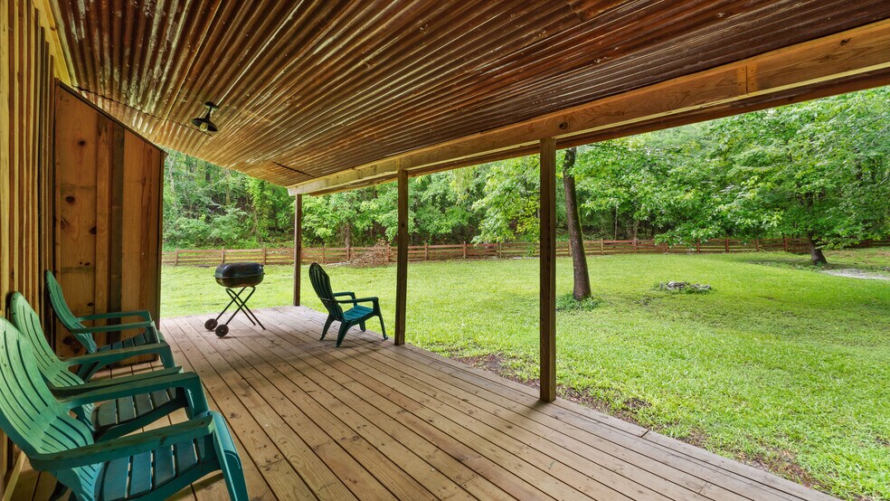 More Photos Of 1010 Conway St, Washington Specialty For Sale