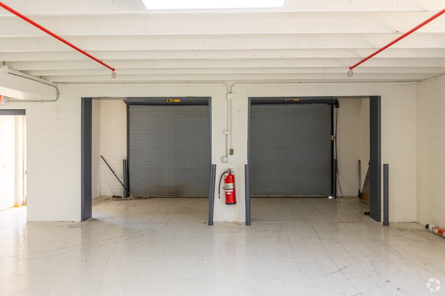 More Photos Of 414 N Meriah St, Landis Warehouse For Lease