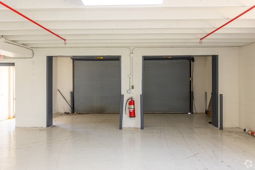 More Photos Of 414 N Meriah St, Landis Warehouse For Lease