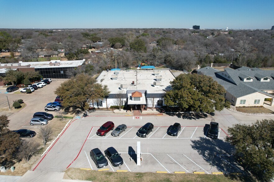 More Photos Of 1717 W Plano Pky, Plano Freestanding For Sale