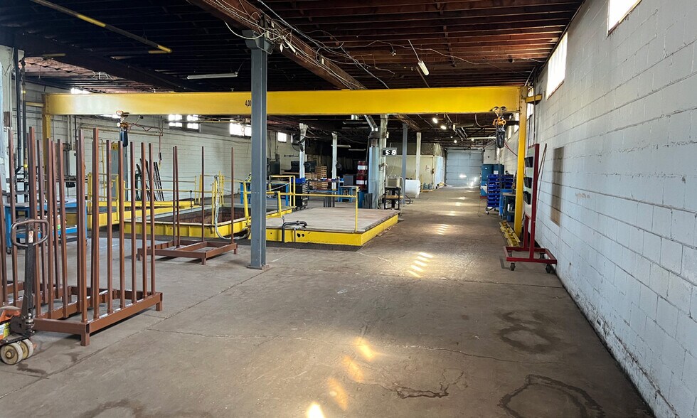 More Photos Of 50 Morrell St, Brantford Distribution For Sale