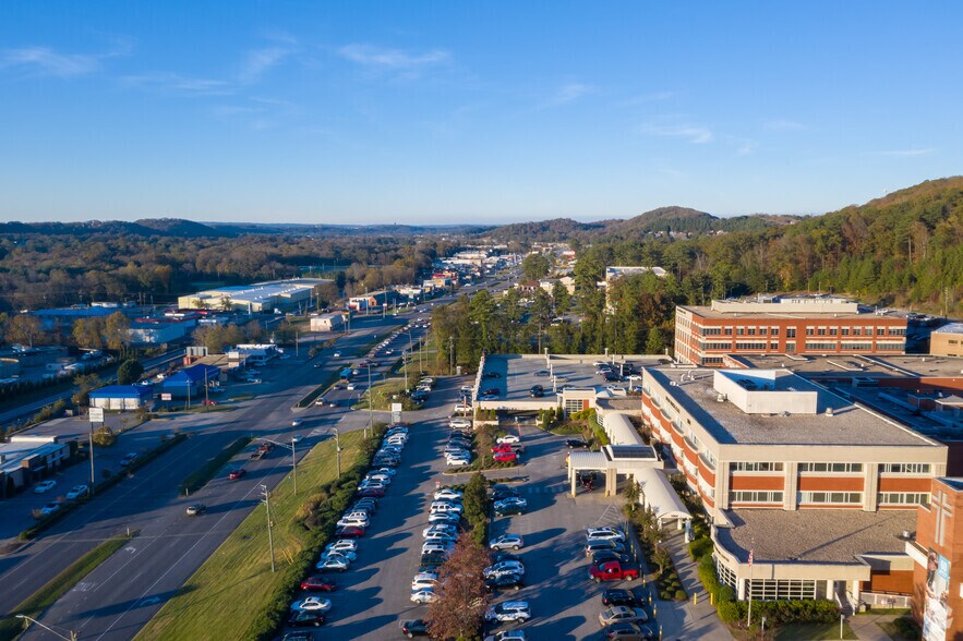 More Photos Of 1004 1st St N, Alabaster Unknown For Lease