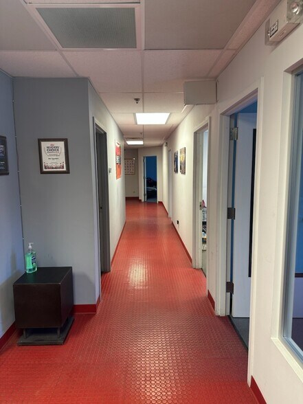 More Photos Of 220 West Parkway, Pompton Plains Light Distribution For Lease