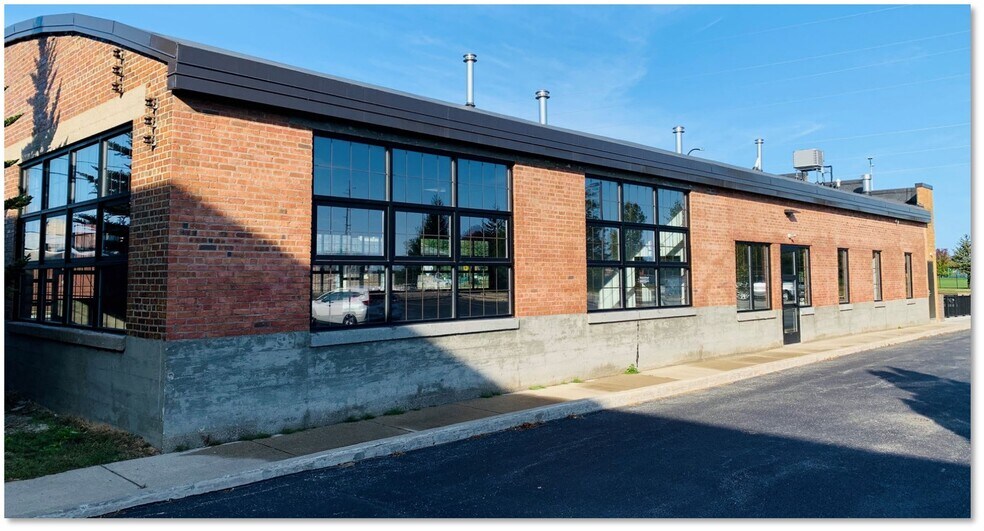 More Photos Of 1208 8th St, Muskegon Restaurant For Sale