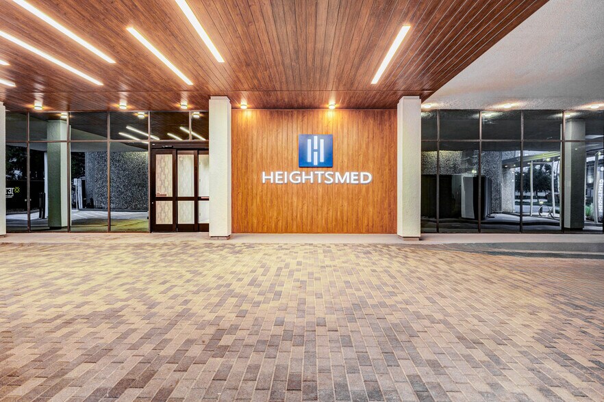 More Photos Of 427 W 20th St, Houston Medical For Lease