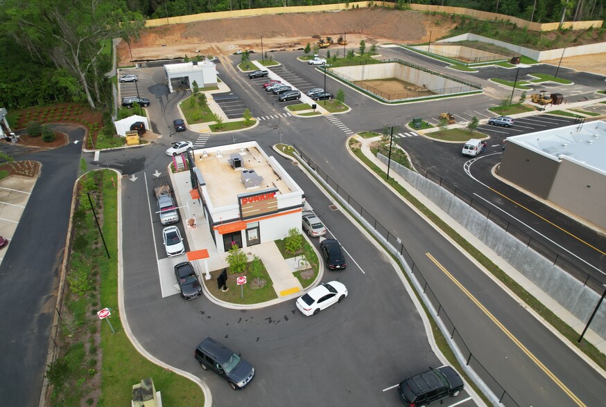 More Photos Of 2314 NE Capital Cir, Tallahassee Freestanding For Sale