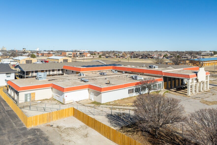 More Photos Of 2915 E Interstate 40, Amarillo Hotel For Sale