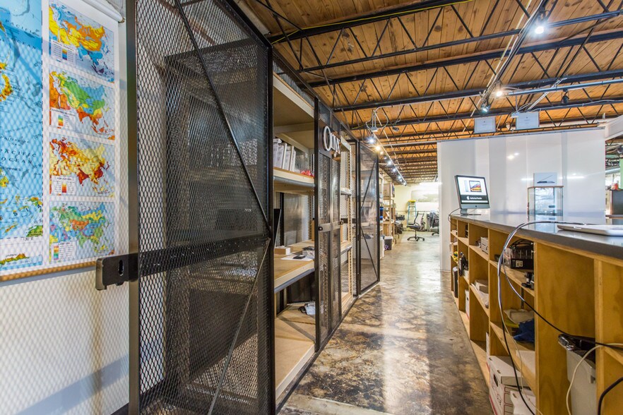 More Photos Of 1634 Northside Dr, Atlanta Storefront Retail Office For Sale