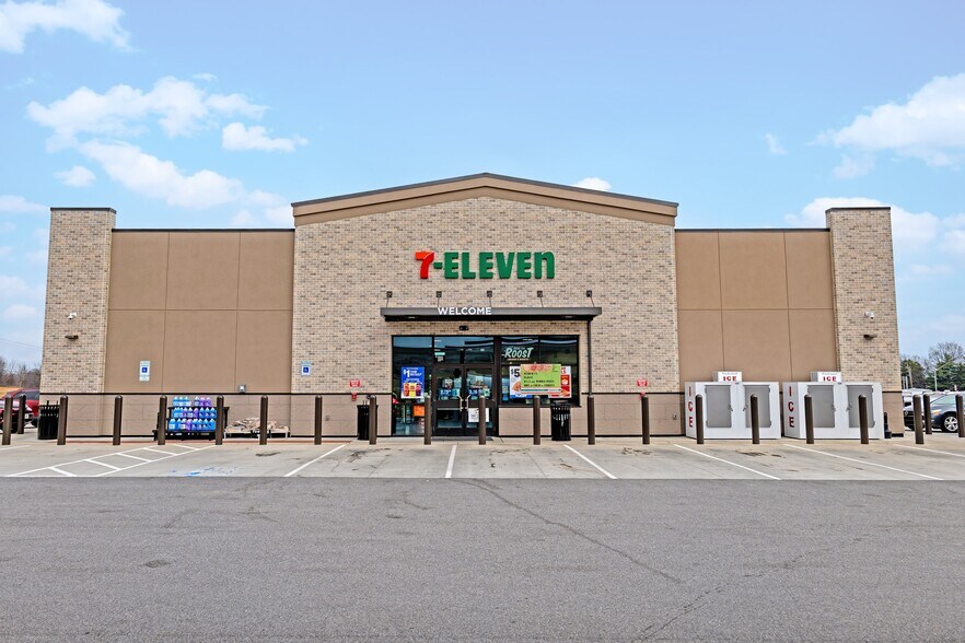 More Photos Of 147 Gettysburg Pike, Mechanicsburg Service Station For Sale