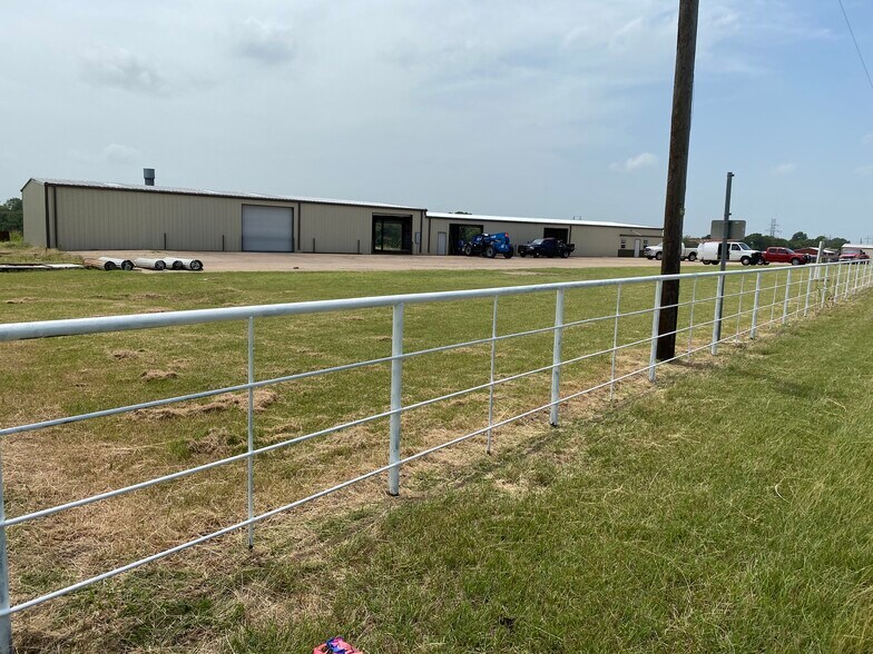 More Photos Of 3838 S Hwy 287, Waxahachie Auto Repair For Sale