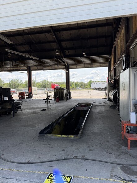 More Photos Of 14439 County Rd 44 Rd, Grand Island Distribution For Lease