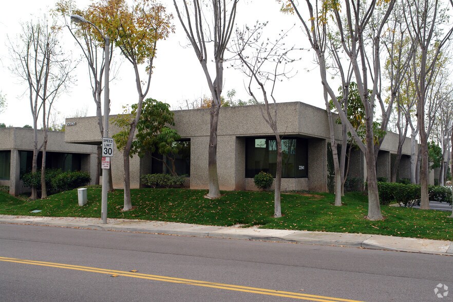 More Photos Of 22981 Mill Creek Dr, Laguna Hills Unknown For Lease